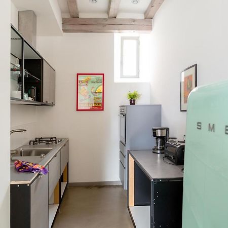 La Maison Des Lions Appartamenti Vacanze Accesso Diretto Alla Spiaggia Localita Amore Cannobio Exterior foto