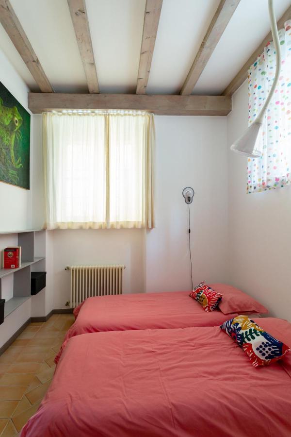 La Maison Des Lions Appartamenti Vacanze Accesso Diretto Alla Spiaggia Localita Amore Cannobio Exterior foto